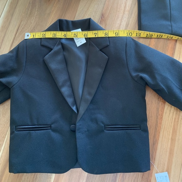 Litos Children’s Tuxedo - Picture 4 of 8